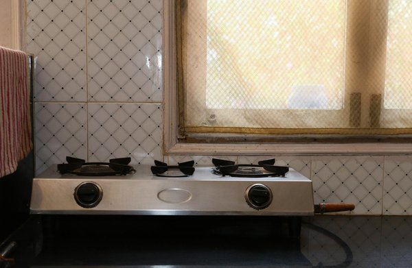 Winter moving in the uk: best insulation techniques to protect your boxes